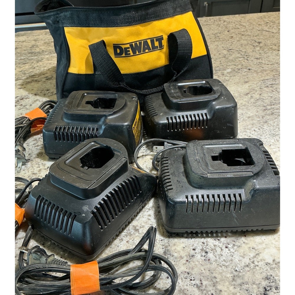 DeWalt Battery Charger Lot 4pc‎ DW9116 DW9108 DW9118 DW9107 with Tool Bag As-is